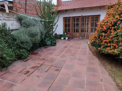 Casa en Venta en Bahia Blanca, USD 83.000