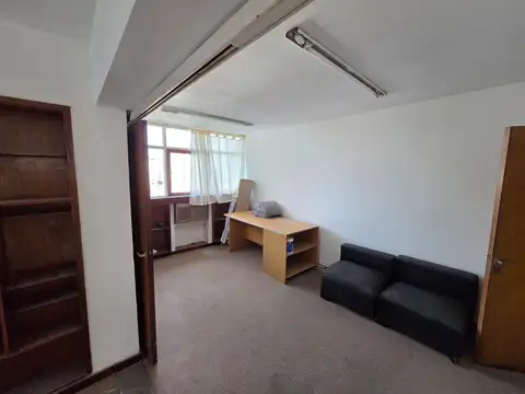 Oficina en Venta en La Plata [Cod: 742]