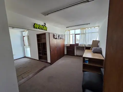 Oficina en Venta en La Plata [Cod: 742]