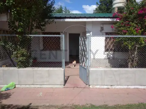 SE VENDE CASA Y MONOAMBIENTE EN UNO DE LOS BARRIOS MÁS POLULARES Y BUSCADOS DE CÓRDOBA</...