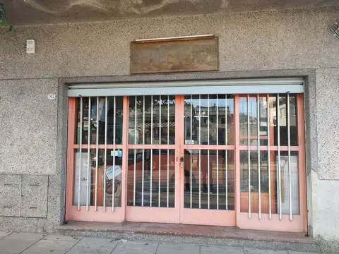 Local en Venta 48 años
