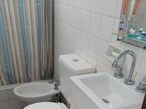 Casa 3 ambientes con 2 baños