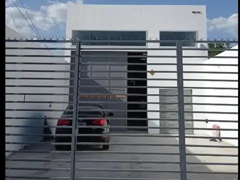 Galpon en Alquiler 10  mts Frente