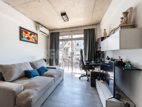 VENTA DEPTO 2 AMB CON GRAN TERRAZA PROPIA