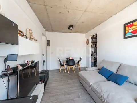 VENTA DEPTO 2 AMB CON GRAN TERRAZA PROPIA