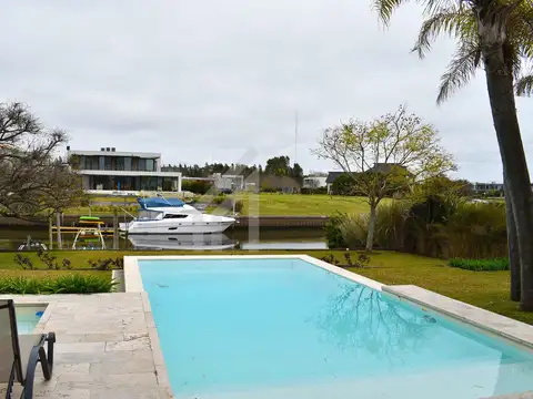 Casa  en Venta en Albanueva, Rincón de Milberg, Tigre