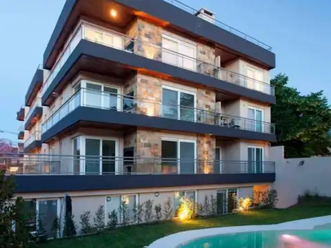 Avenida del Libertador  al 13600