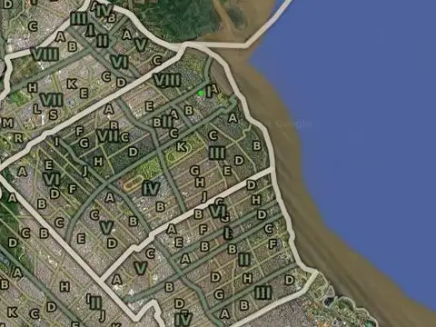 Chile e/ Caseros y Discepolo