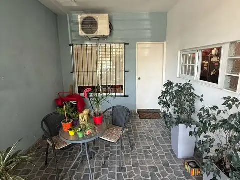 LOCAL CON DEPOSITO Y VIVIENDA LA PATERNAL