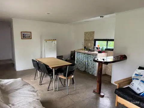 Casa 2 ambientes con 1 baño