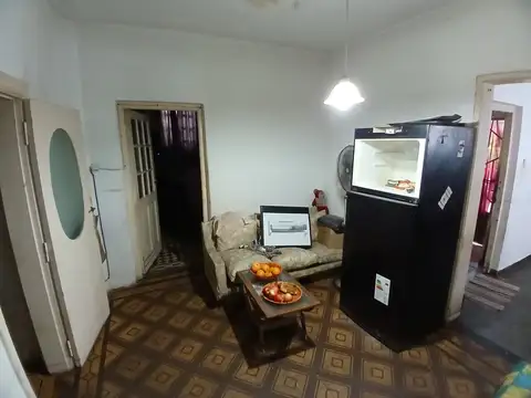 Casa 4 ambientes con 1 baño