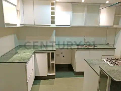 Av. Rivadavia 6000, Piso 0