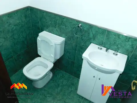 Casa 3 ambientes con 2 baños