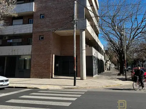 Cochera en República de la Sexta