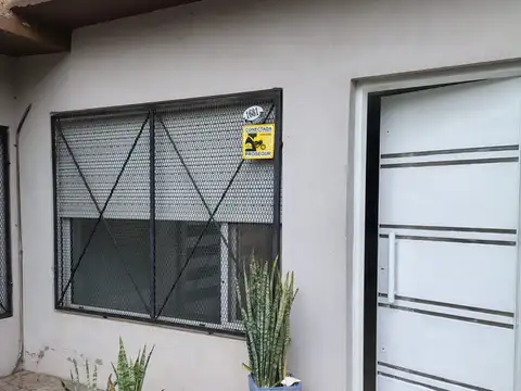 Alquiler CASA- Excelente estado - 2 habitaciones