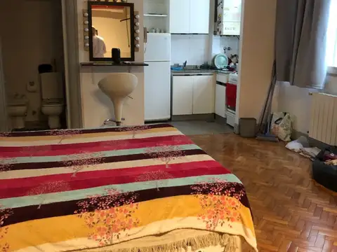 Avenida Rivadavia 1500