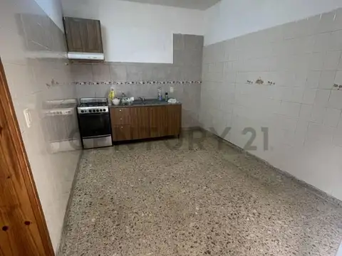 M. R. Trelles 1400, Piso 0