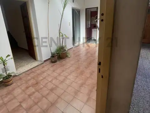 Venta PH 4 Ambientes SIN EXPENSAS con Patio y Terraza – a 4 cuadras de Plaza Irlanda – Oportunidad