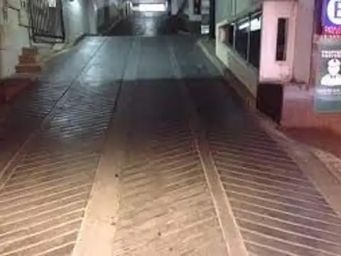 cochera amplia  S/LAVALLE