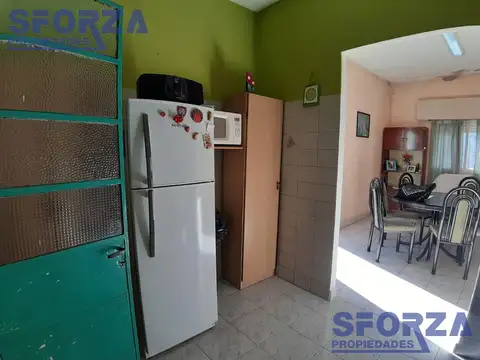 Casa 3 ambientes con 1 baño