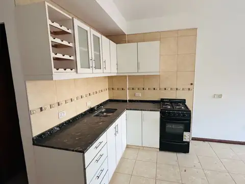 En Venta Departamento 2 Ambientes con cochera en el Centro de Jose C Paz. Apto credito hipotecario