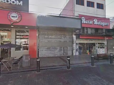 Local Comercial S/ Peat. Arieta 204 m² Cub - S.Justo (Ctro)
