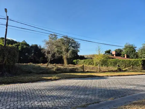 Terreno en Venta en Villa San Lorenzo, USD 160.000