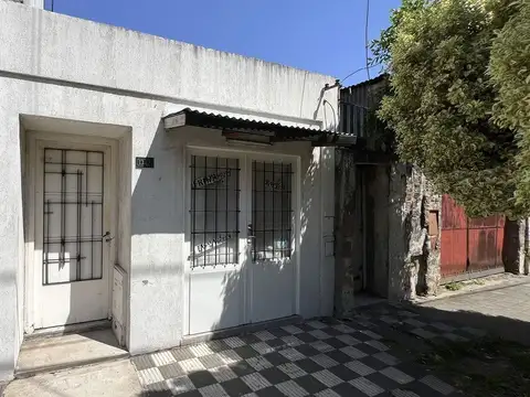 casa dos plantas con cochera