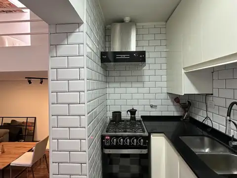 VENTA CASA DE PASILLO UN DORMITORIO CON PATIO EN ZONA ABASTO