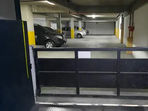 Viamonte 1670 - Cochera