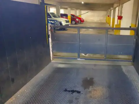 Viamonte 1670 - Cochera