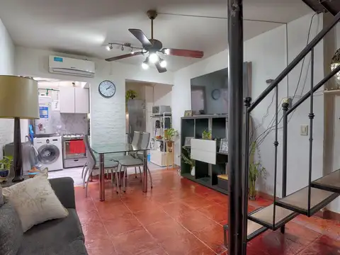 Depto Tipo Casa en Venta de 3 ambientes