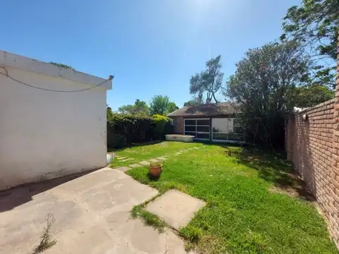 Suipacha 1325 , Piso 0