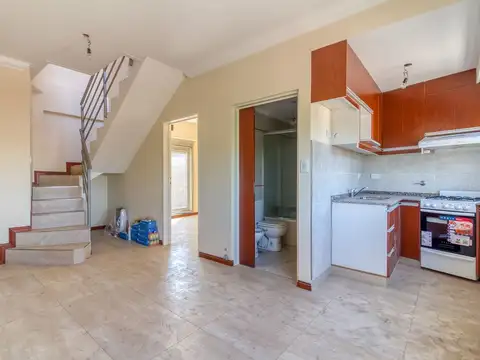 VENTA DEPTO 3 AMB PATIO Y PARRILLA - V. LUGANO