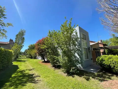 Casa en Venta en Pueblo Esther, USD 170.000