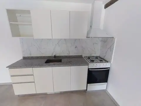 Departamento en Alquiler en Monte Grande, $ 650.000