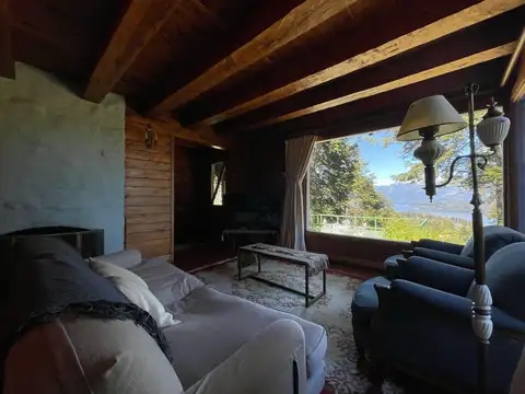 VENTA - Casa de estilo 5 amb con vista al lago, Lote 6000m2, Villa la Angostura