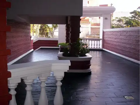 Avenida Costanera y 63