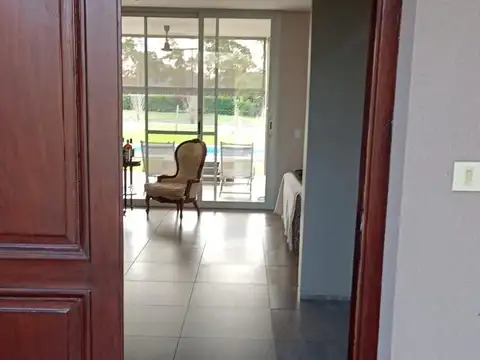 Casa en Venta en Pilar del Este - Santa Guadalupe, USD 269.000