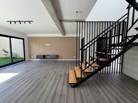 Casa en Venta 1 año