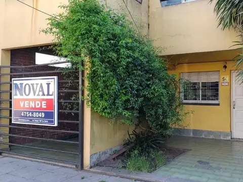 Depto Tipo Casa en Venta de 3 ambientes