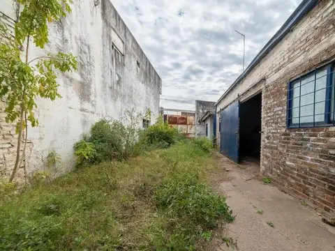 Av. Blas Parera 9500