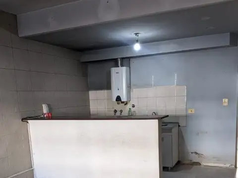 Depto Tipo Casa en Venta en Pompeya, USD 60.000