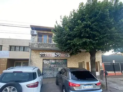 LOCAL CON 2 VIVIENDAS EN VENTA EN MARTINEZ