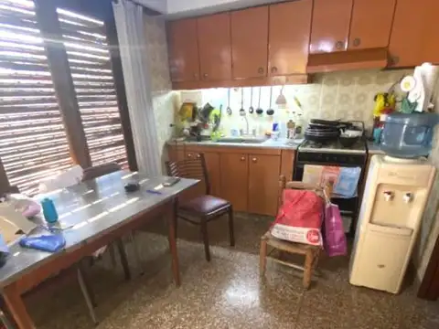 LOCAL CON 2 VIVIENDAS EN VENTA EN MARTINEZ