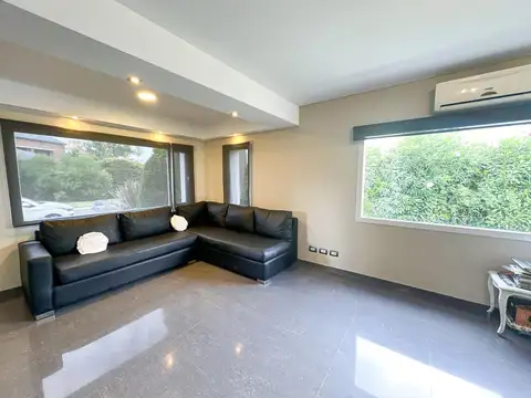 Barrio privado San Marino Funes Hills