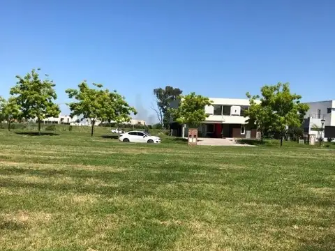 Venta Lote 833 M2 Al Golf barrio El Canton Golf Escobar