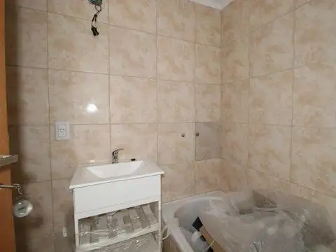 Depto Tipo Casa 2 ambientes con 1 baño