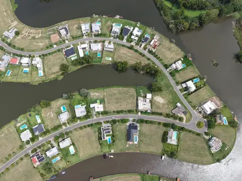 Terreno en Venta 46  mts Fondo