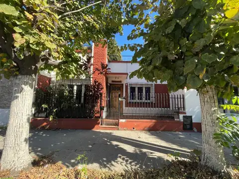 Venta casa local 3 amb jardín terraza Ramos Mejía